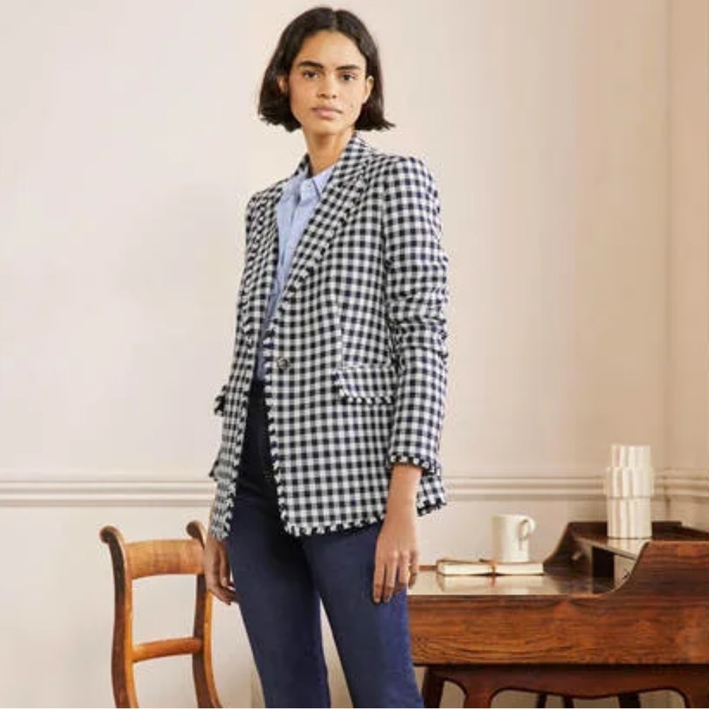Boden cotton blend navy gingham blazer w/raw hem. SZ 8. EUC